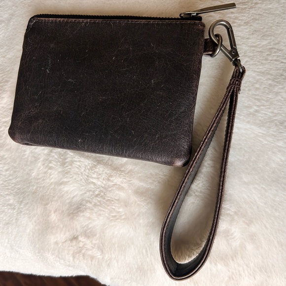 Matt and nat wristlet - Picture 3 of 3